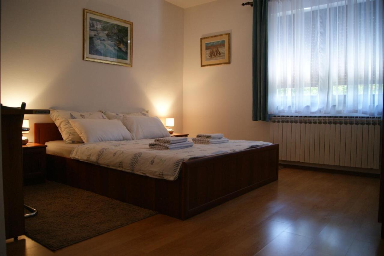 Apartment Lynx Кореница Екстер'єр фото