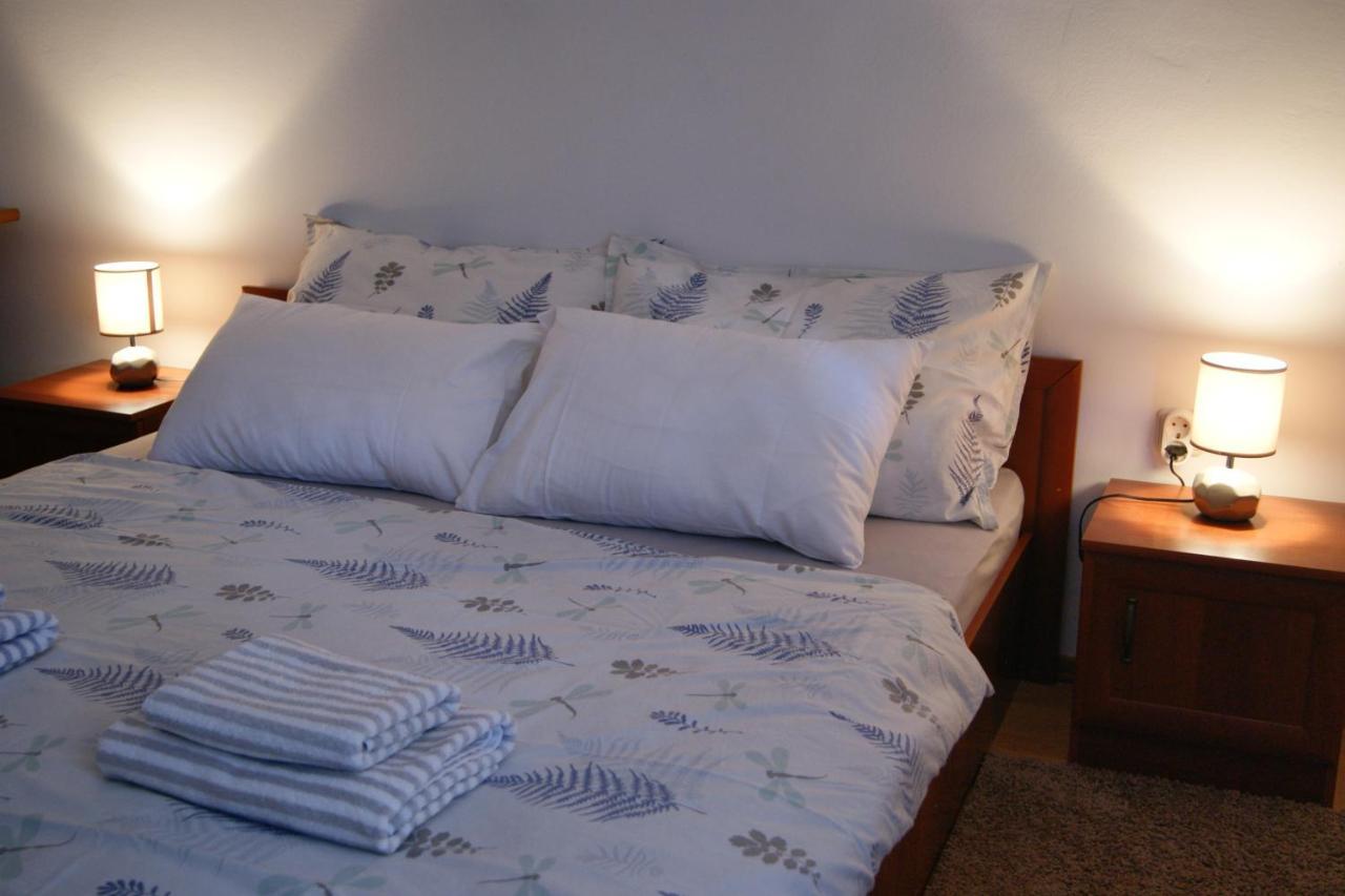 Apartment Lynx Кореница Екстер'єр фото