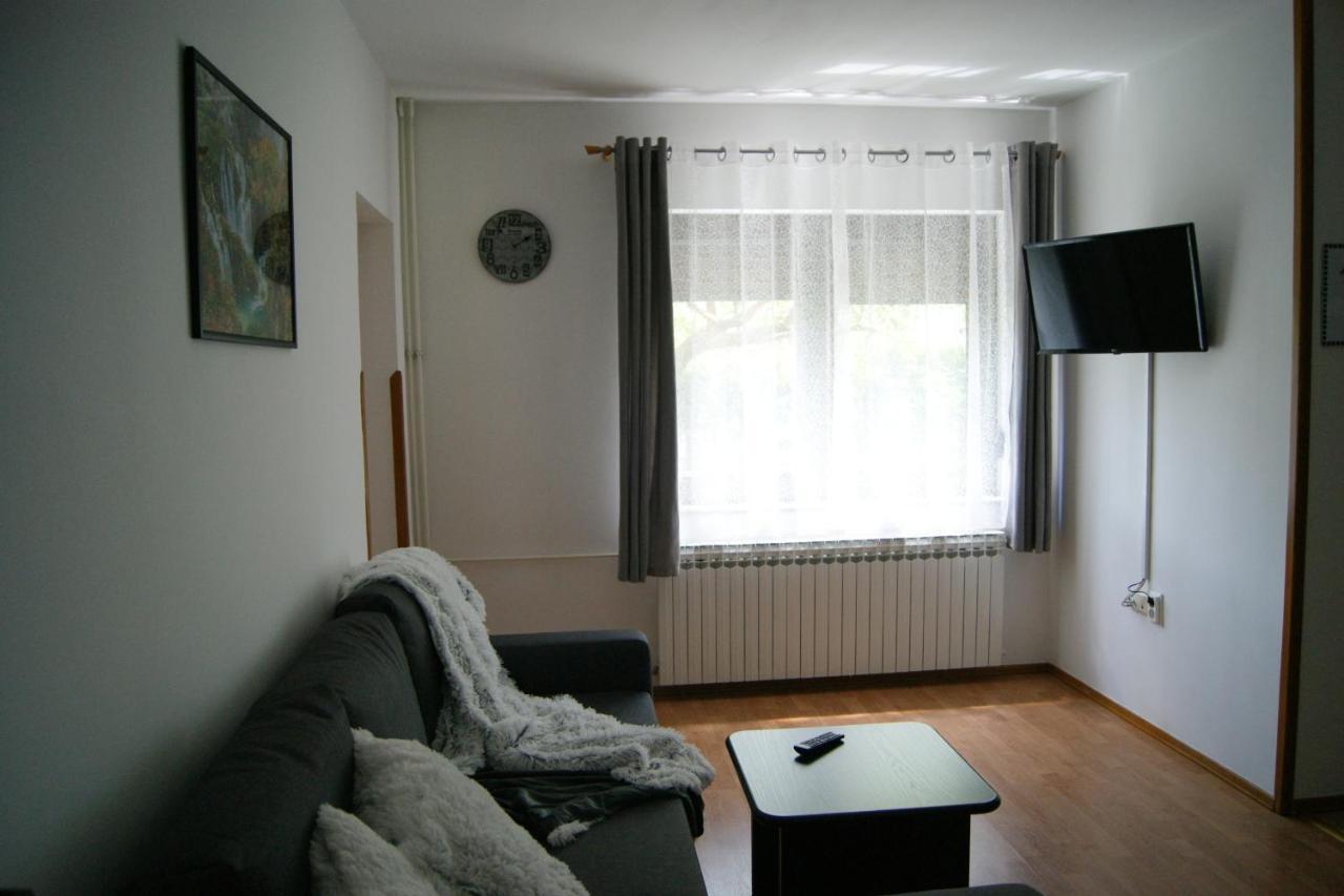 Apartment Lynx Кореница Екстер'єр фото